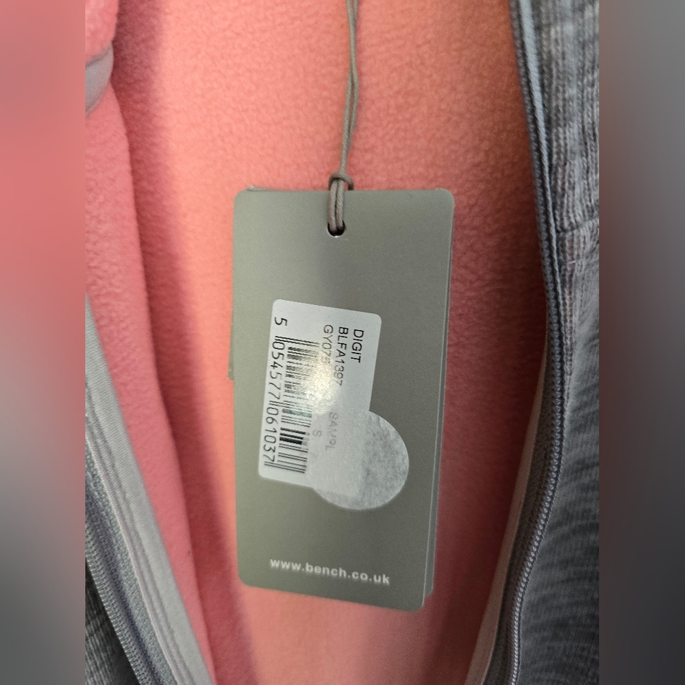 Bench Jacket - Picture 5 of 11